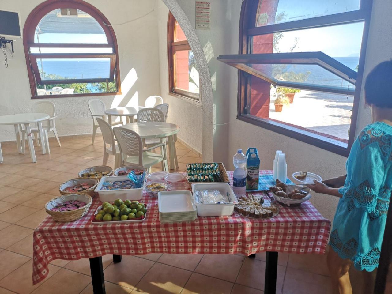 Camping B&B Gioiosa Gioiosa Marea Exterior foto