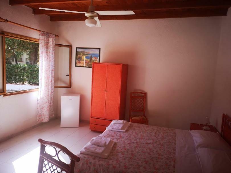 Camping B&B Gioiosa Gioiosa Marea Exterior foto